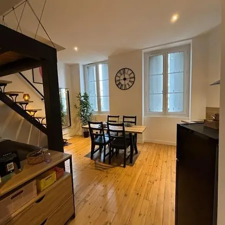 Cosy Au Coeur De Ville, Mezzanine -203-