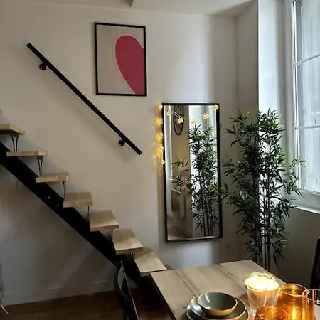 Cosy Au Coeur De Ville, Mezzanine -203- *